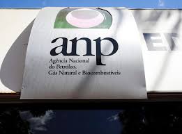 ANP realiza consulta pública sobre venda direta de etanol das usinas aos postos